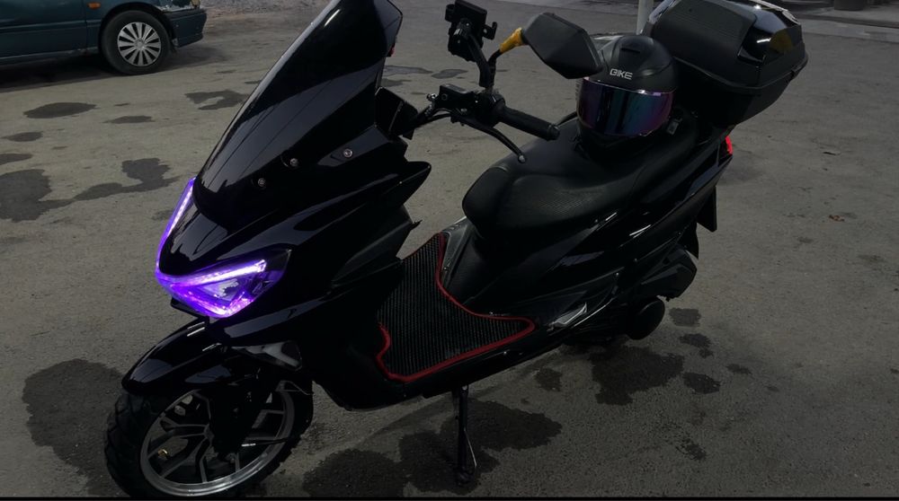 Макси 150 куб 7-8к пробег обмен айфон