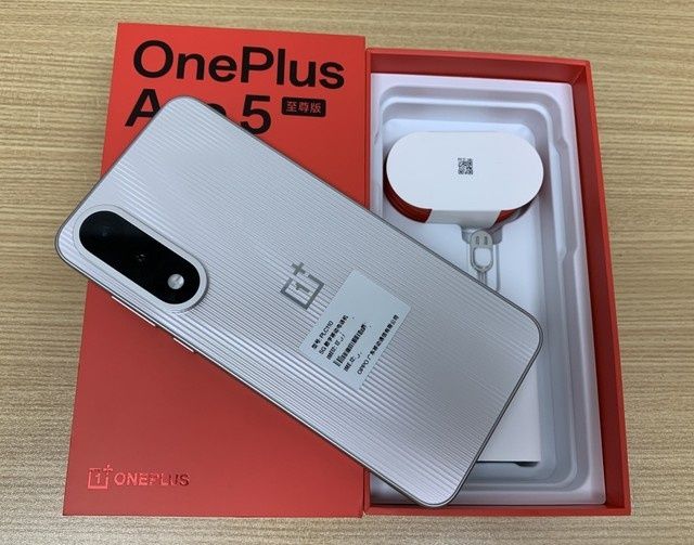 OnePlus Ace 5 ultra