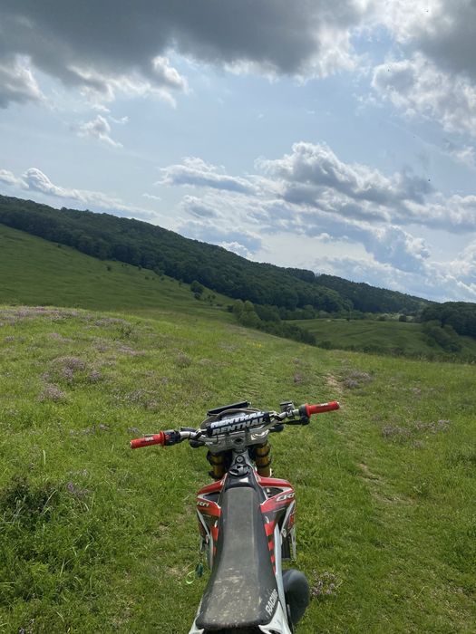 Cross Honda hm50 derapage