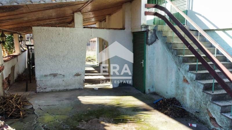 Ексклузивна монолитна двуетажна къща за продажба, във вилната зона на