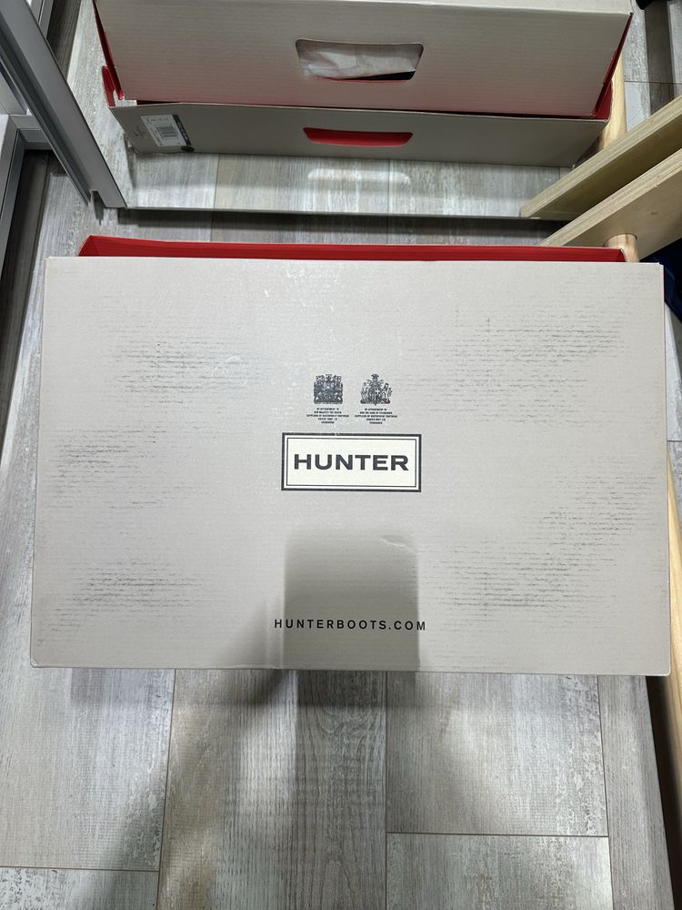 Hunter чисто нови гументи ботуши