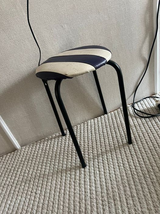 Таблетка 2шт. По тысячу тенге