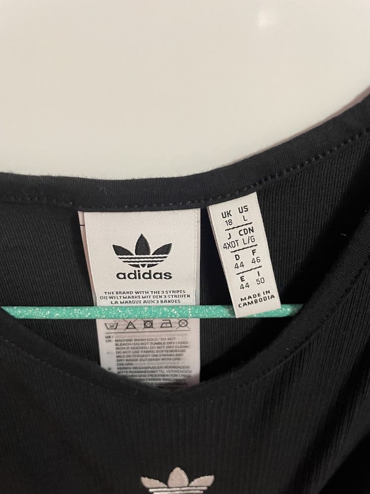Дамски топове на Guess и Adidas