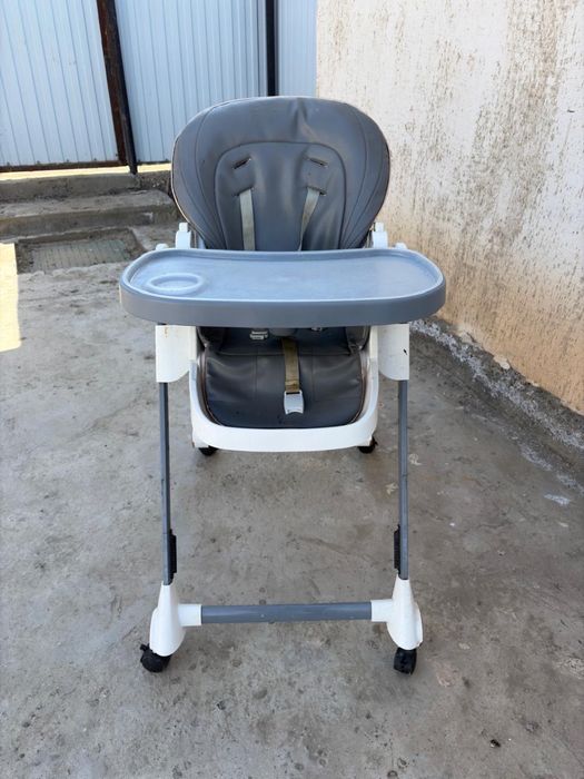 балаға арналған тамақ ішетін орындық