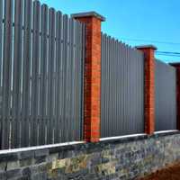 Constructii garduri si porti din sipca metalica, plasa, jaluzele, BCA