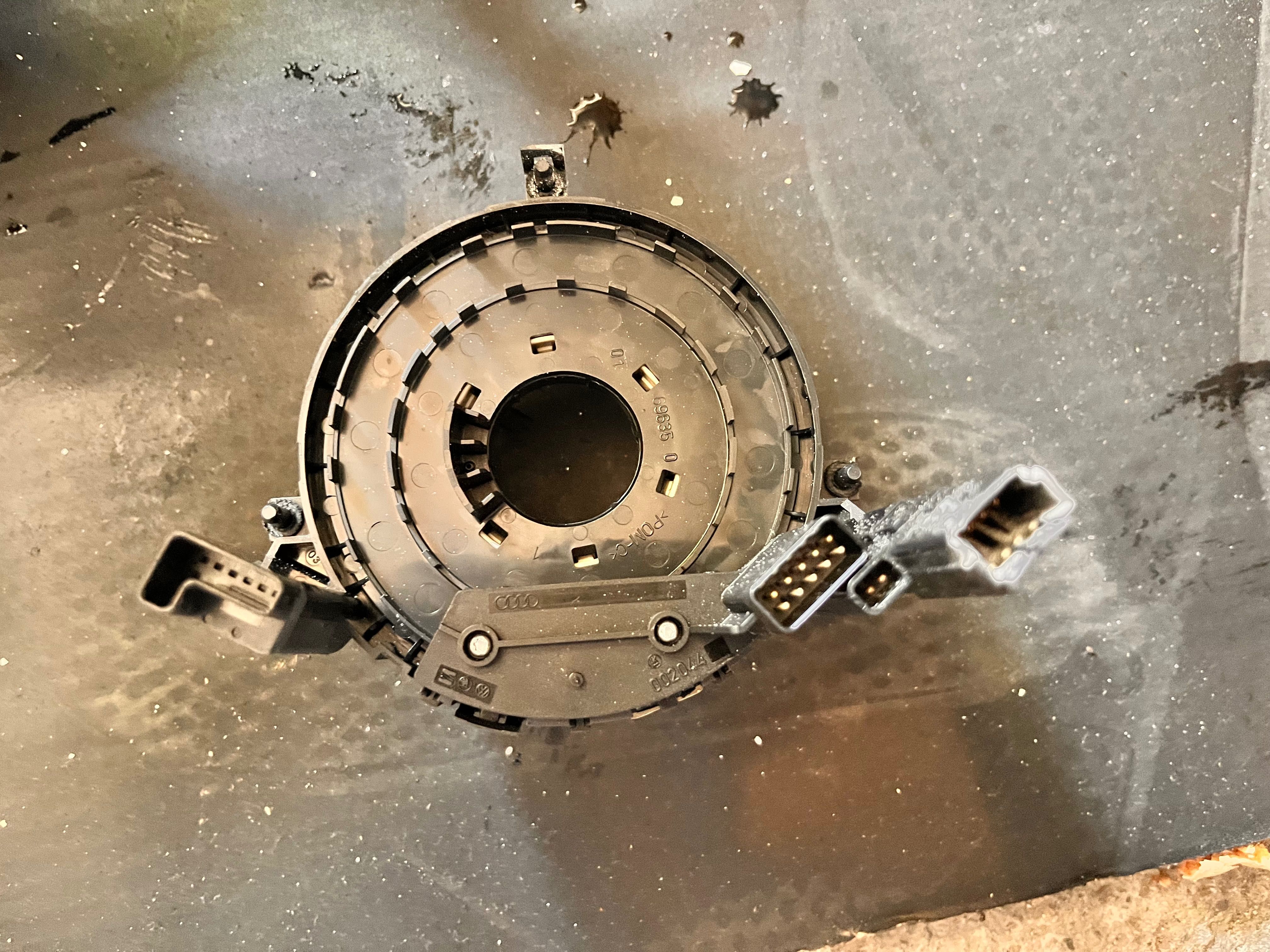 Лентов Кабел Slipring Audi A4 B6/B6