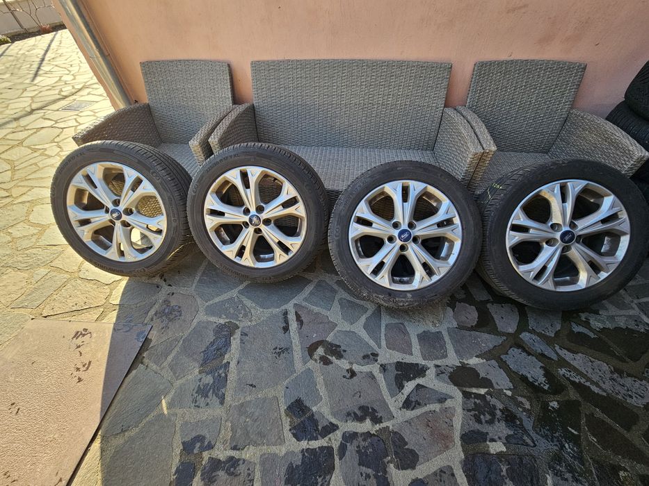 Roți aliaj originale i Ford r17 cu anvelope 225 50 17