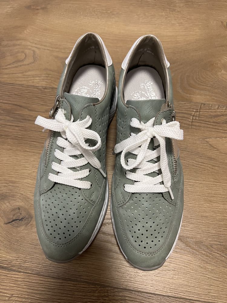 Sneakersi Rieker noi marime 41