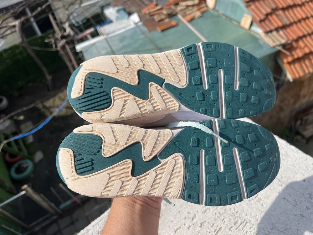 Nike Air Max Exede 38.5