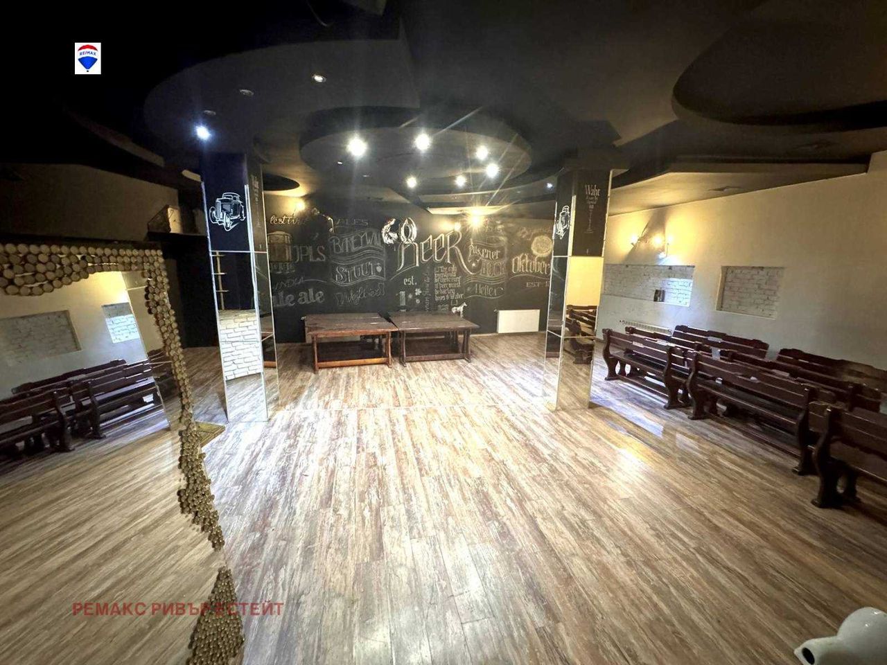 Дава се под наем Заведение в Русе, Център - 370 кв.м за 2560 € - Снимка #3