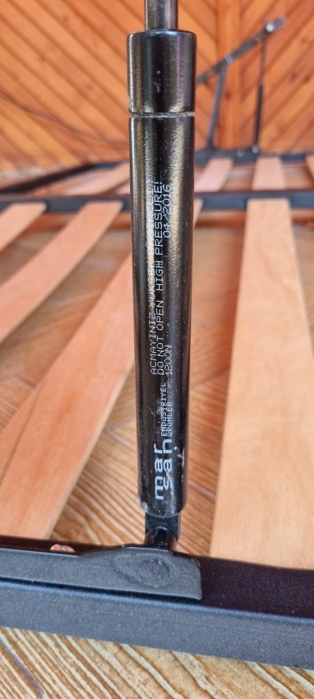 Somiera pat  180×200 cu sistem rabatare, cadru metal, 12 lamele