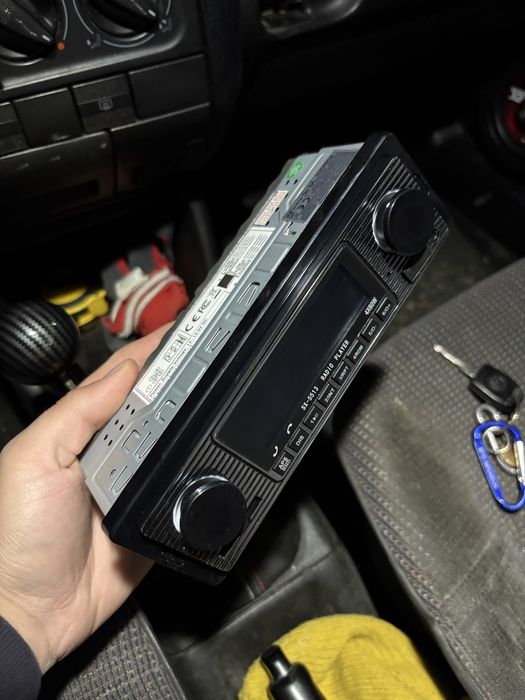 radio auto cu bluetooth
