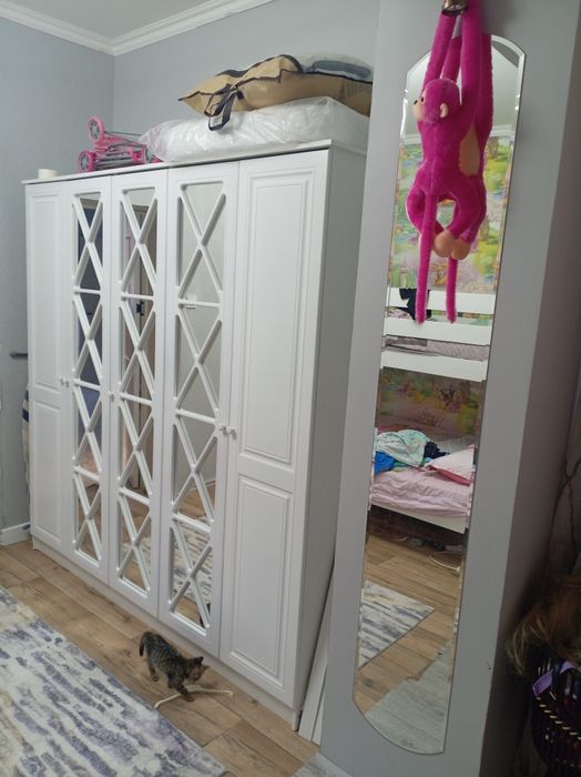 Шкаф 5 дверный в отличном состоянии