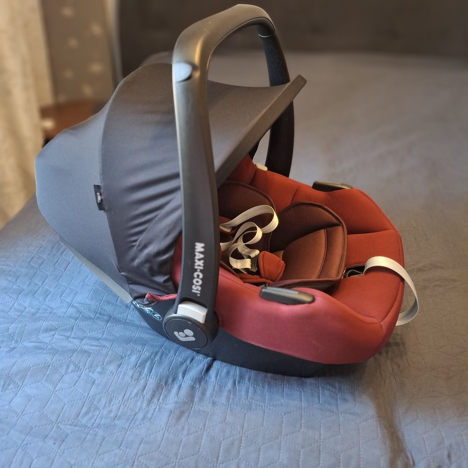 Maxi-Cosi Стол за кола 0-13кг Tinca - Essential Red