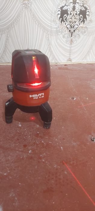 Лазерний уровень HILTI PM 4-M