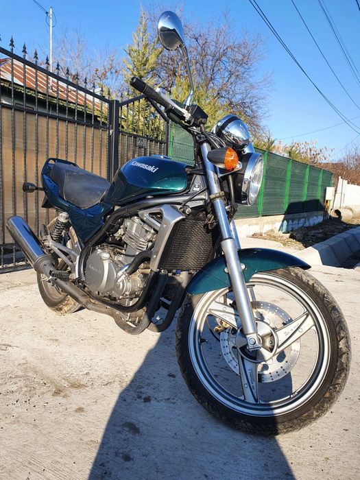 Kawasaki er 5 an 2000 inmatriculat