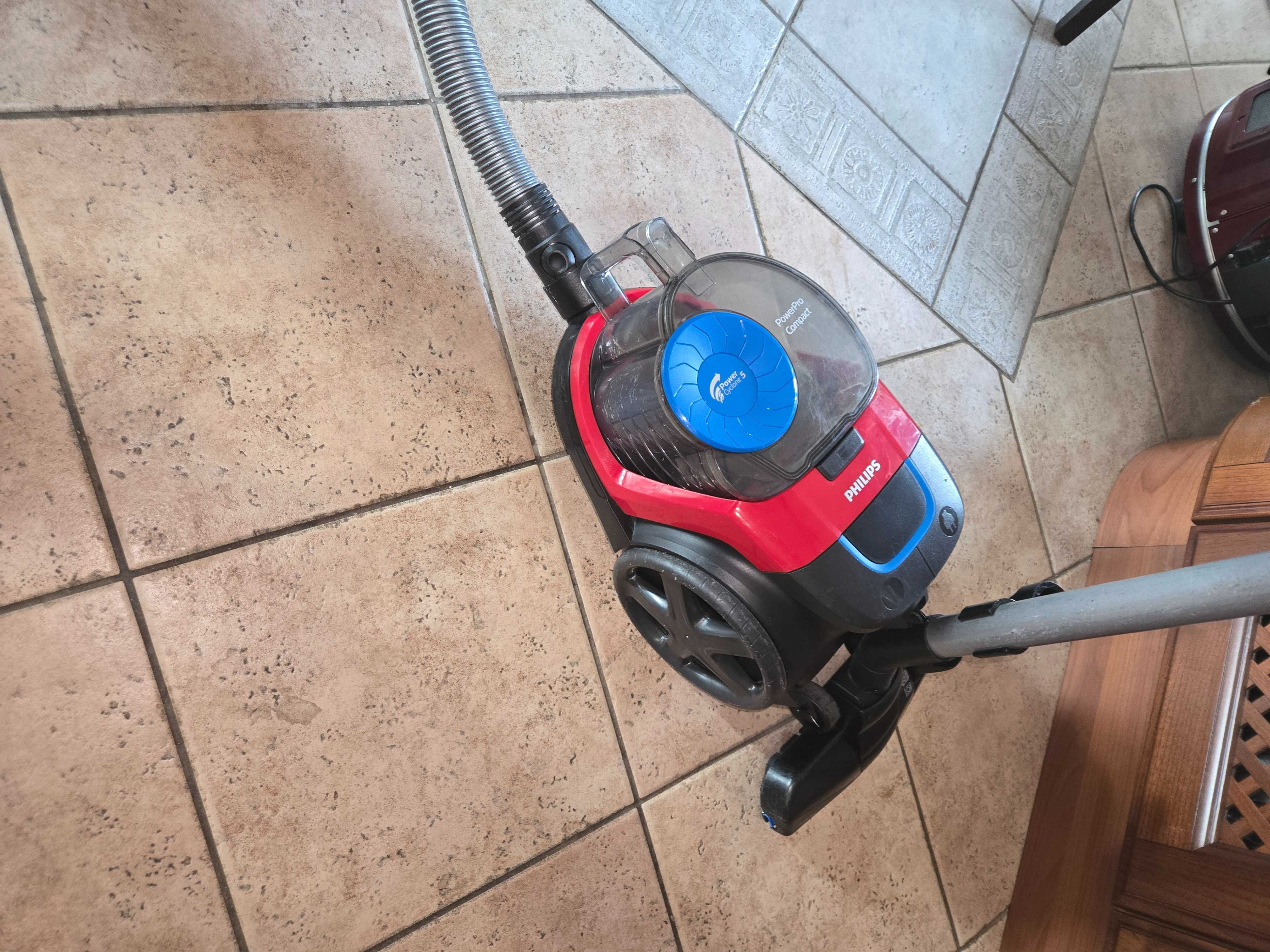 Прахосмукачка Phillips PowerPro compact cyclone 5