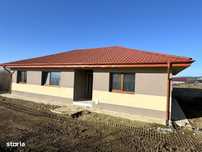 4 camere! 2 BAI! ASFALT! CANALIZARE! Casa Bucium-Barnova