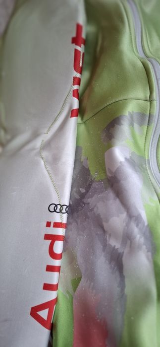 Сьстезателен ски гащеризон