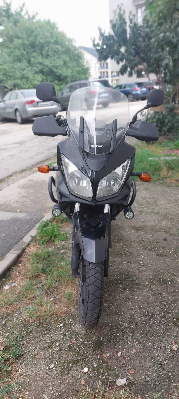 Suzuki V-Strom 650 (2006) – Întreținut, full echipat, gata de drum