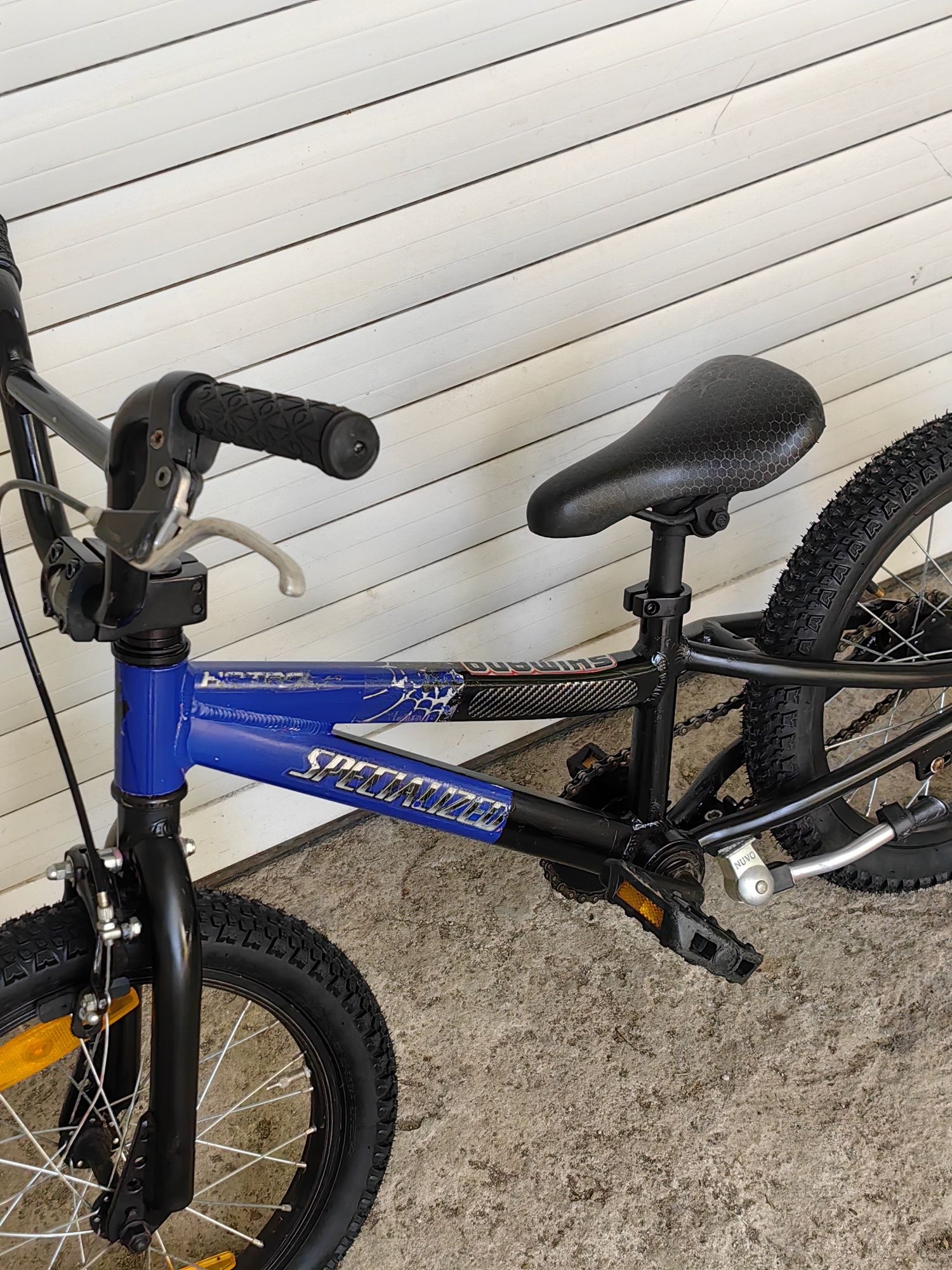 Алуминиев детски велосипед 16 цола Specialized Hotrock