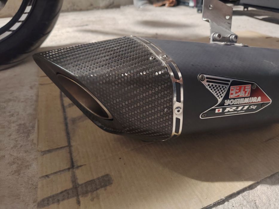 Yoshimura R11 за yamaha xj6
