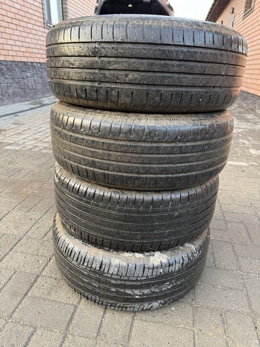 Летние шины 215/55/R17 Goodyear/Firemax