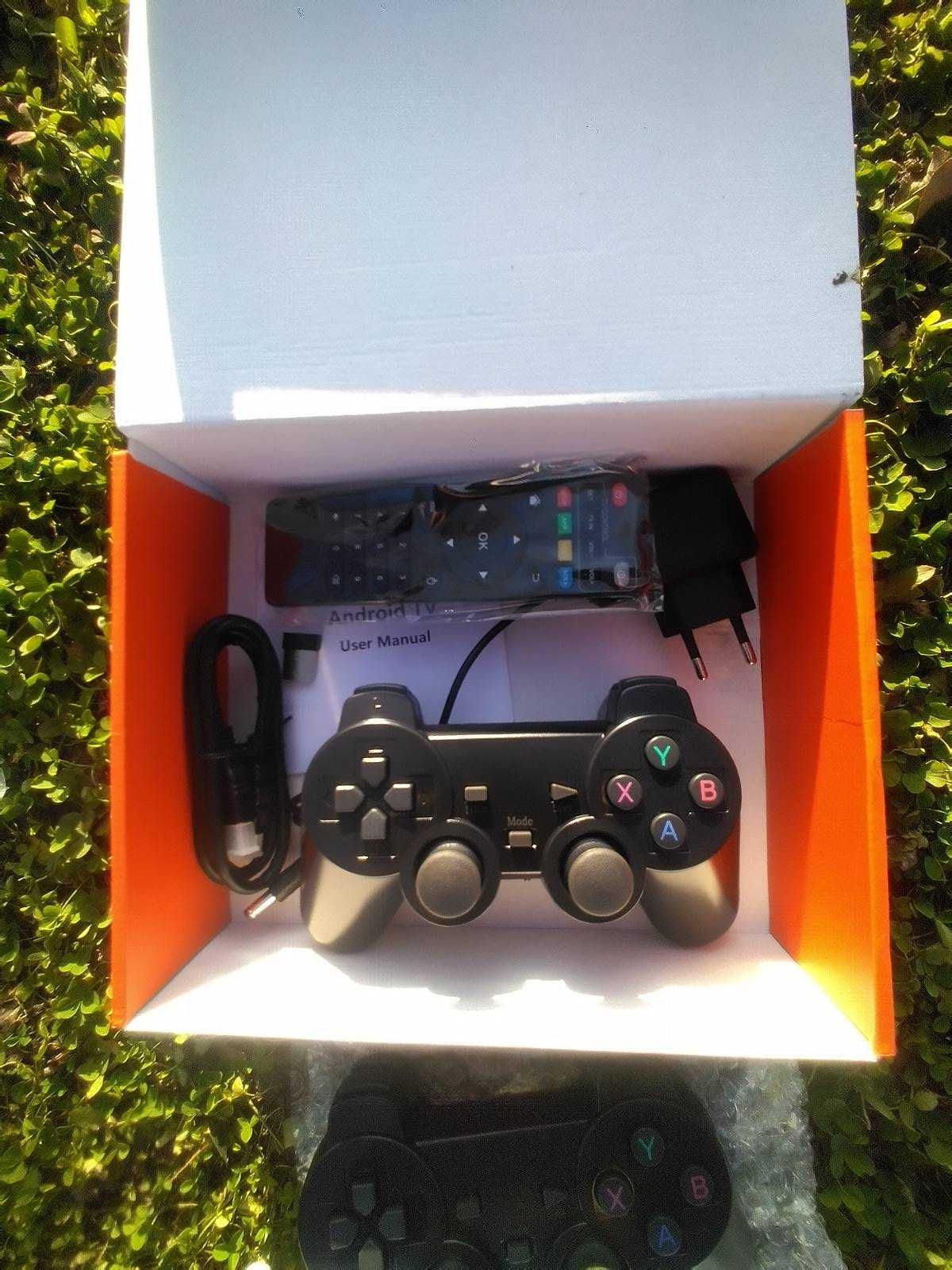 Игра конзола с джойстици Game Box M8 PRO mini 10K 128G Android TV 12.1