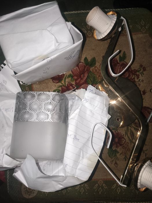 Люстра двух рожковая