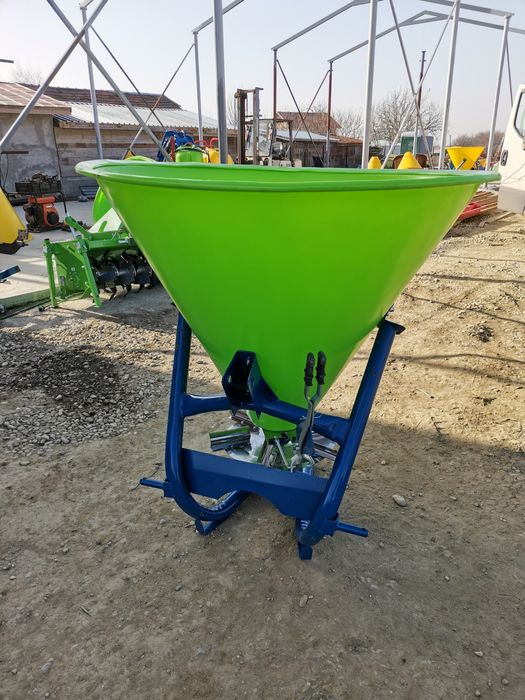 Distribuitor azot îngrășăminte chimice