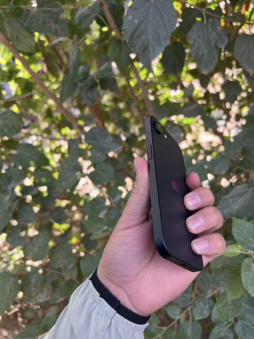 Iphone 16 e 128