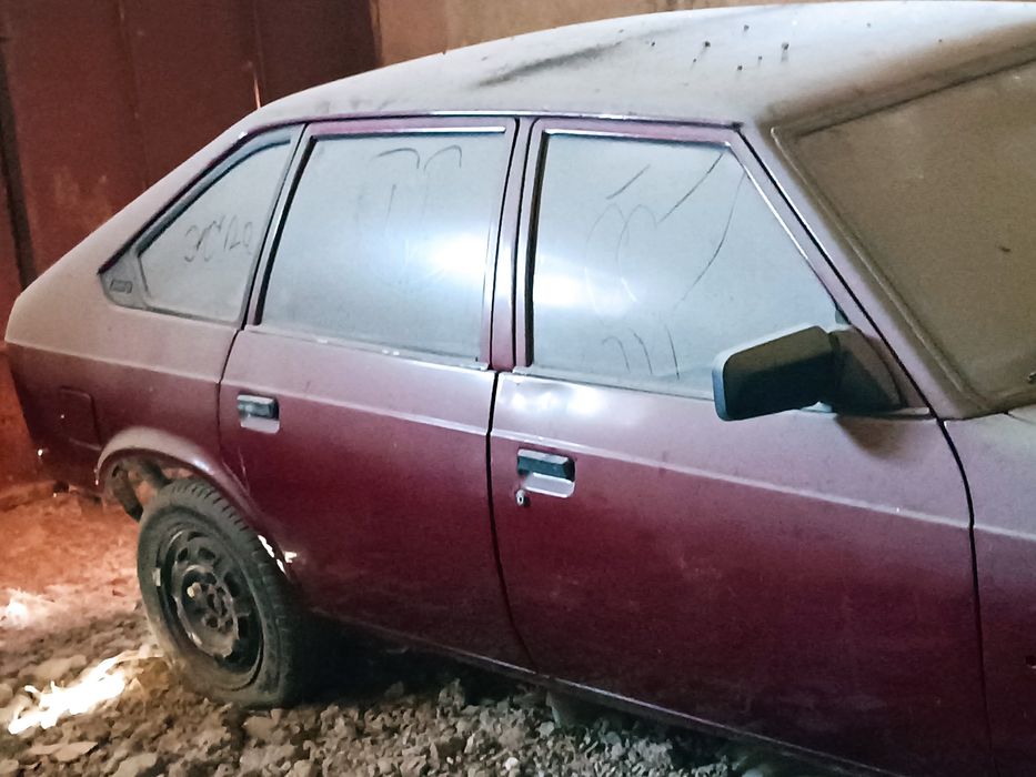 АЗЛК 2141 автокөлігі