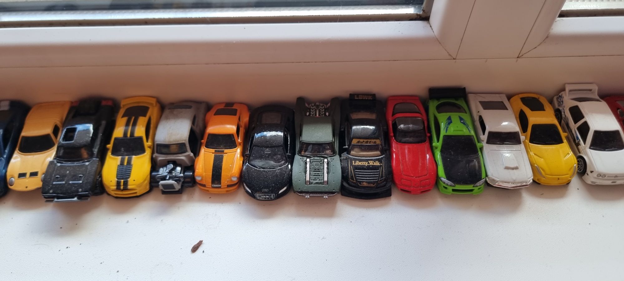 Лот колички  hotwheels и други