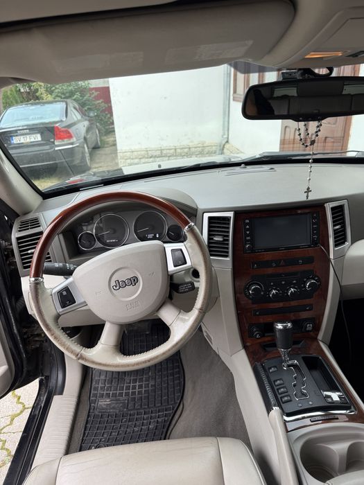 Jeep Grand Cherokee Overland