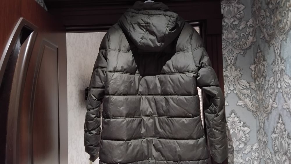 Пуховик тёплый плотный