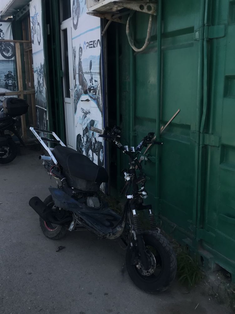 Продам мопед м8