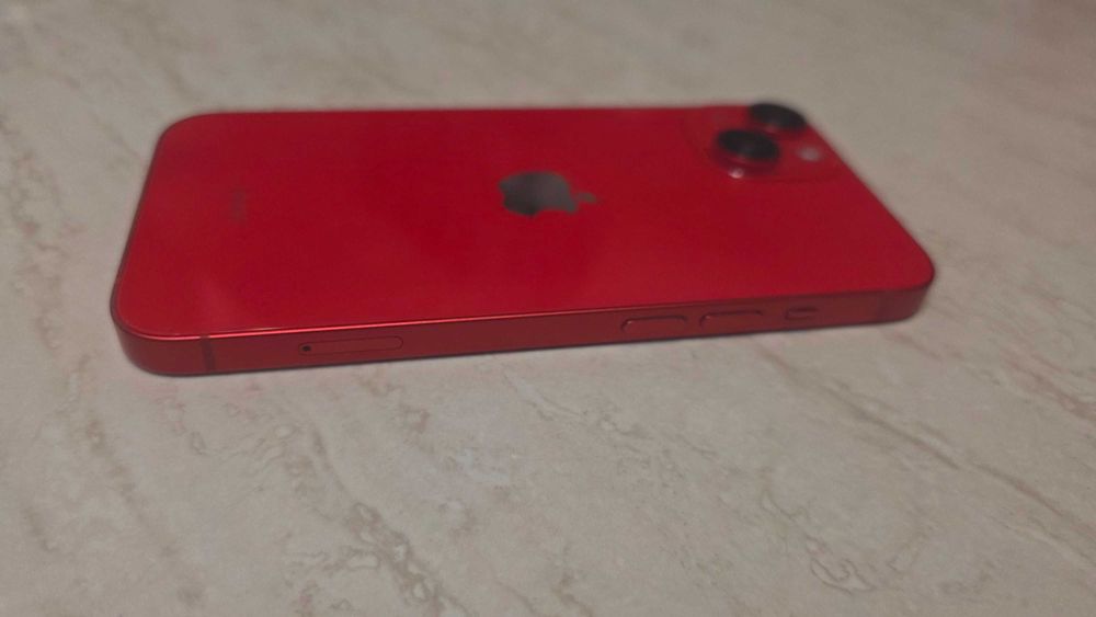 Продавам Iphone 14