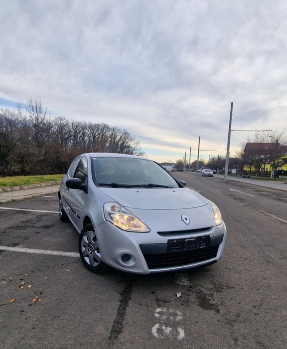 Vând Renault Clio,an 2013,recent adusă în țară