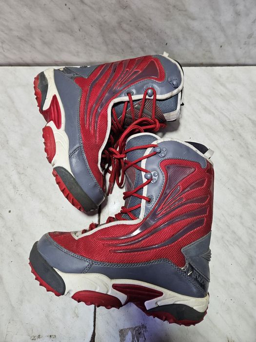 Boots 100 buti placa snowboard Ride  mărimea   39