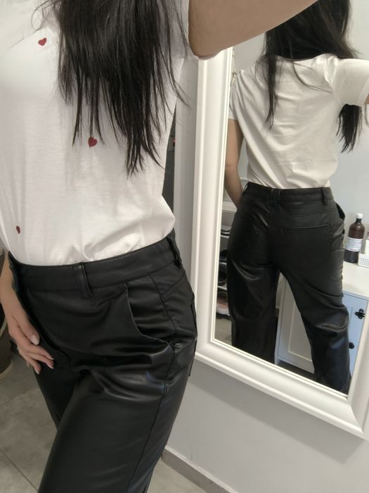 Панталон от изкуствена кожа размер Л