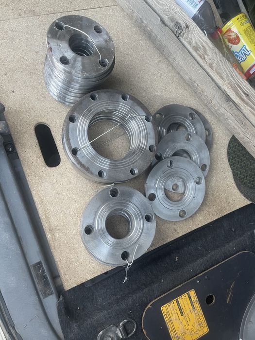 Флянец размер 50 и 70 и 100