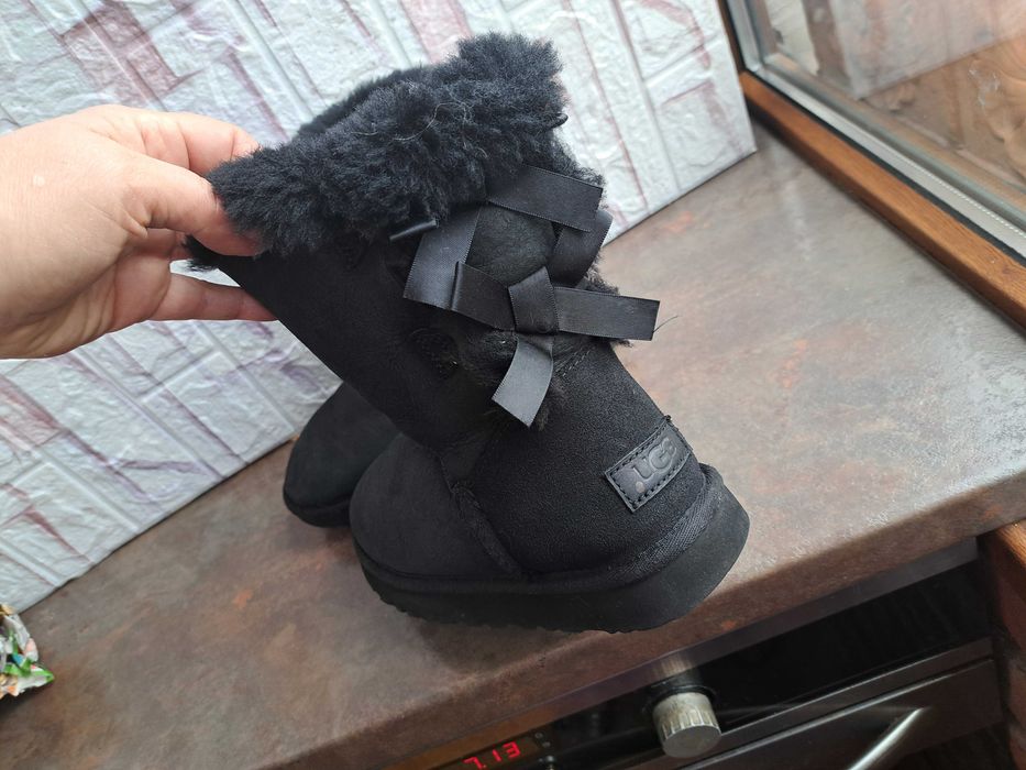 дамски ботуши,зимни обувки,боти,апрески,UGG номер38