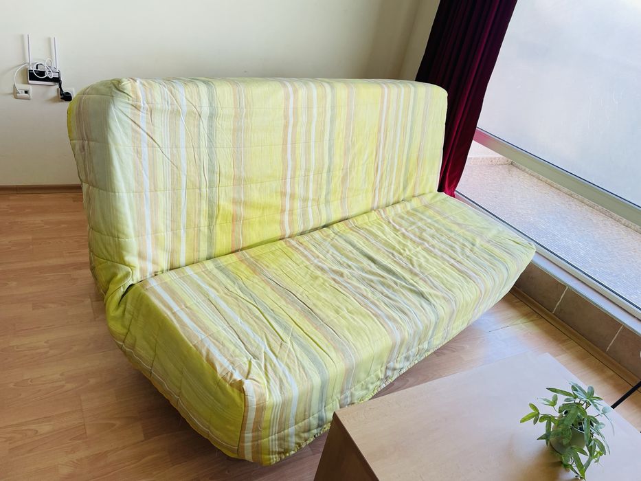 Безплатно Диван клик в добро състояние