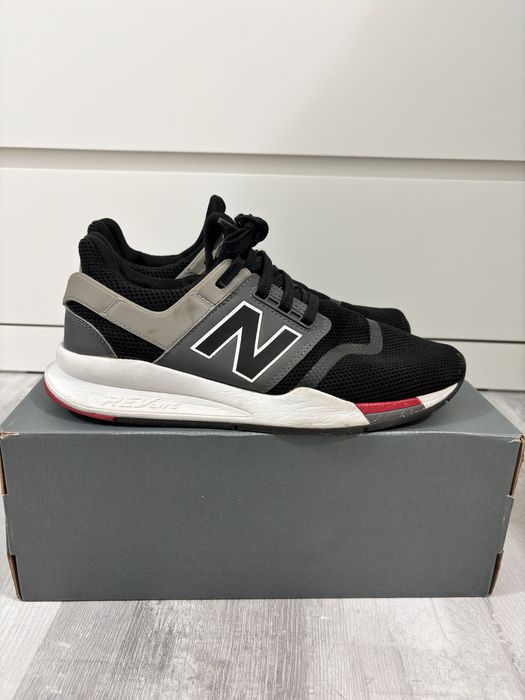 New Balance 247 42 1/2