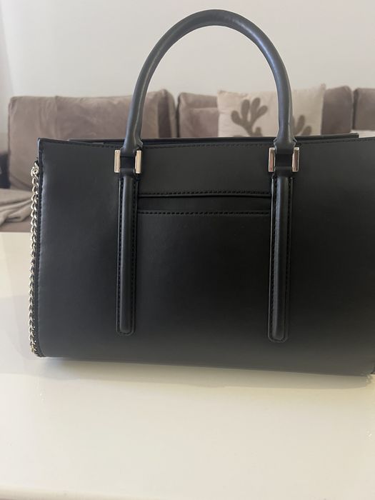 Чисто нова дамска чанта GUESS
