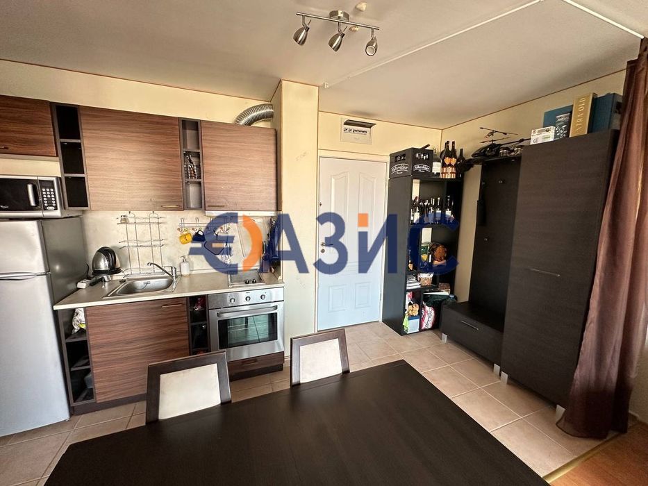 Продава се Двустаен апартамент в к.к. Слънчев бряг - 62 кв.м за 1025 €/кв.м - Снимка #4
