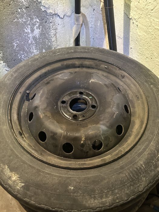 Vând jante tablă logan sandero 185 / 65 / r15 stare bună