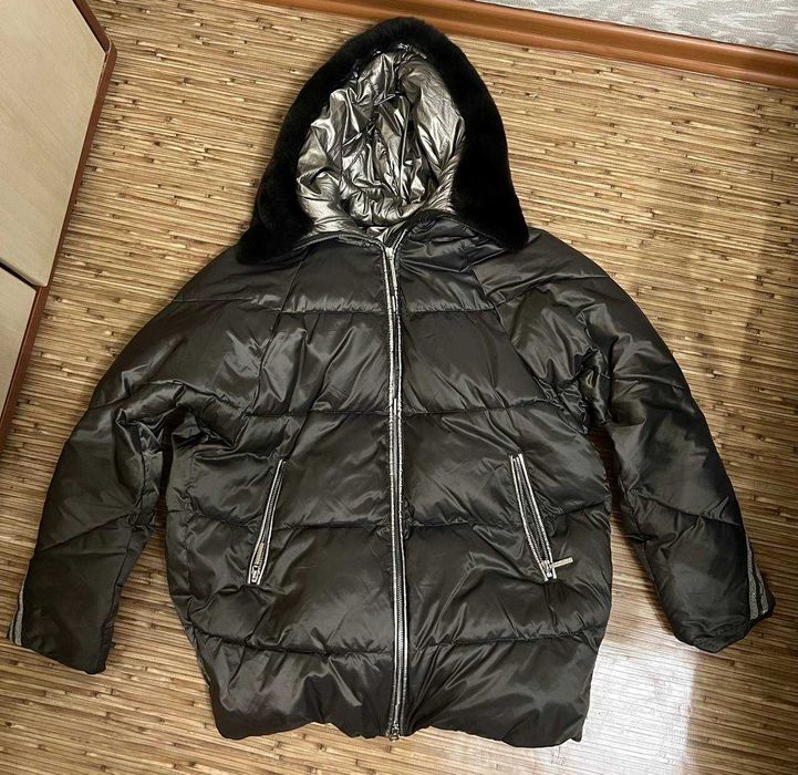 Продам пуховик на зиму