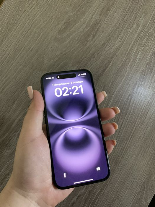 Продам iphone 16 128gb
