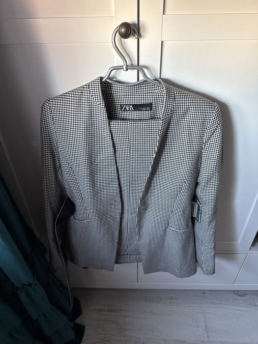 Costum zara nou pepit marimea M